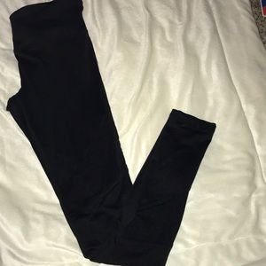 Leggings with mesh design